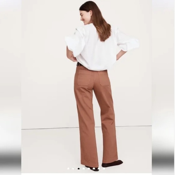 Banana Republic Straight Weekender Pant - Picture 2 of 8